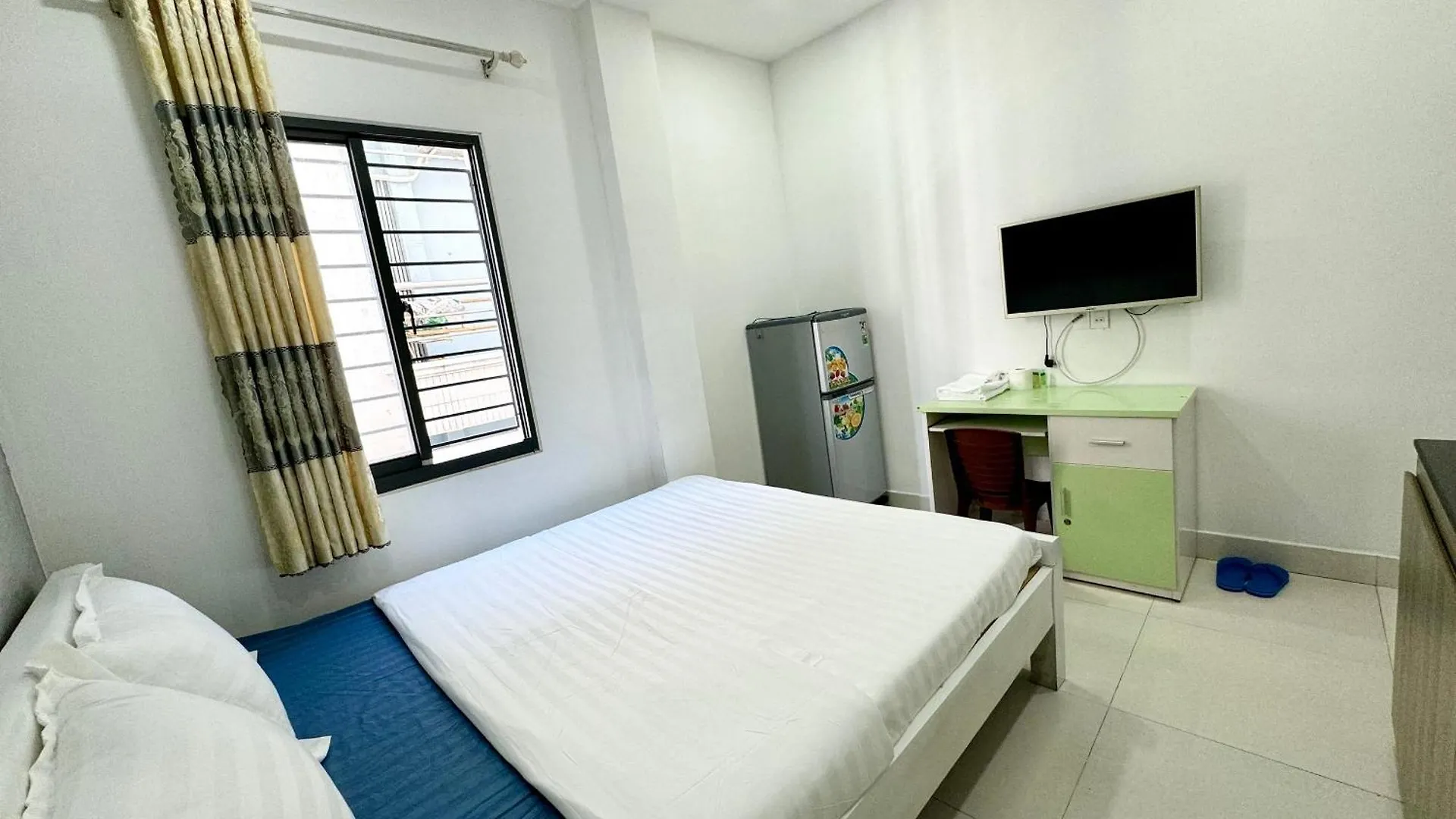 Dlux Bui Van Them Ho Chi Minh City 0*,